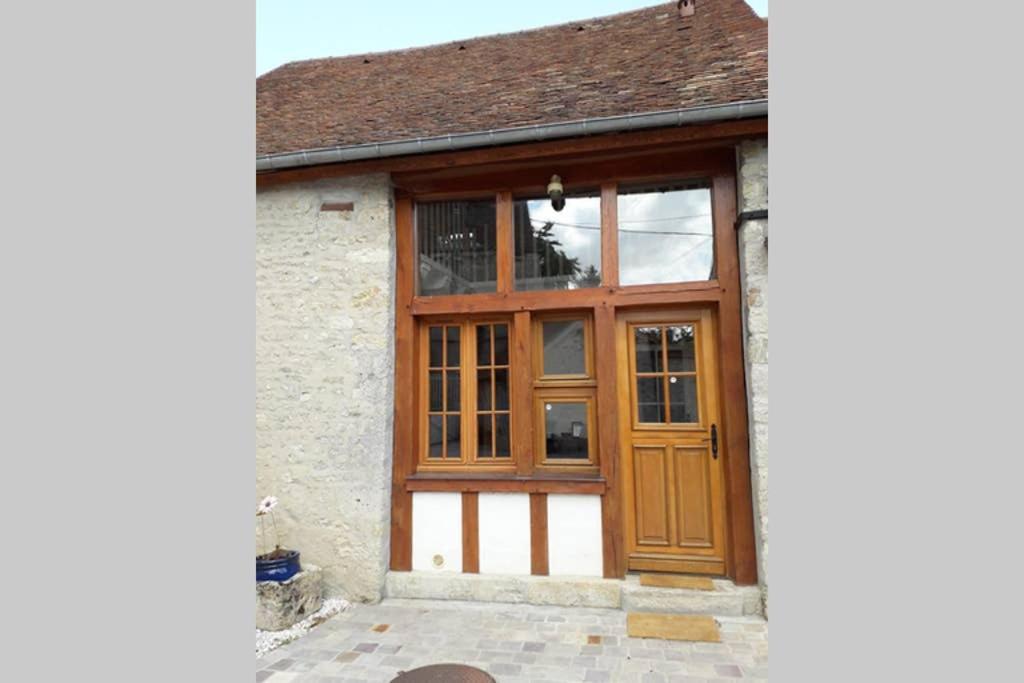 Vila Maison En Pierre Totalement Renovee Marsainvilliers Exteriér fotografie